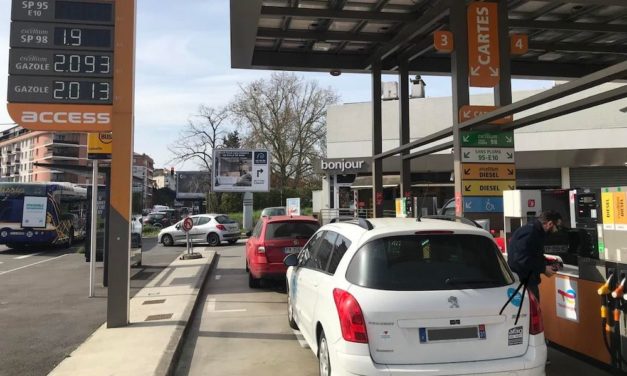 À Toulouse, les automobilistes toujours « en galère » face à la hausse des prix du carburant