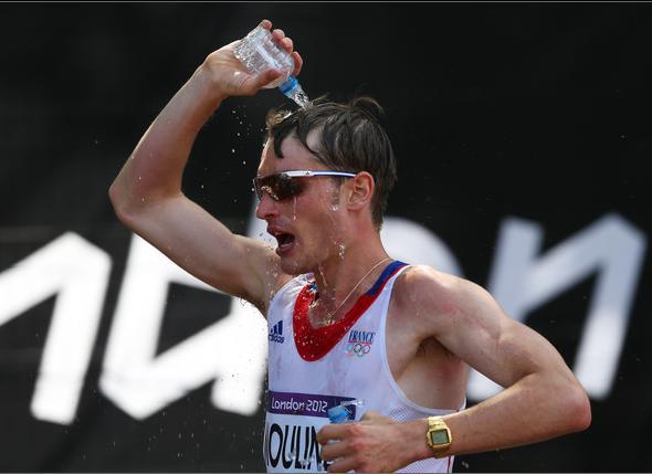 Bertrand Moulinet, 26 ans, recordman et champion de France du 100 km marche.