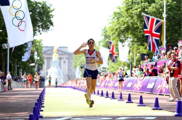 Bertrand Moulinet, sur la ligne d'arrivée aux J.O. de Londres où il terminera 8e du 20 km marche en 2012.