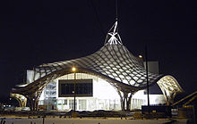 220px-centre_pompidou-metz_nuit_07-01-2010.jpg