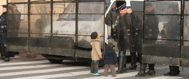 Les opposants à l’état d’urgence défilent dans le calme à Toulouse