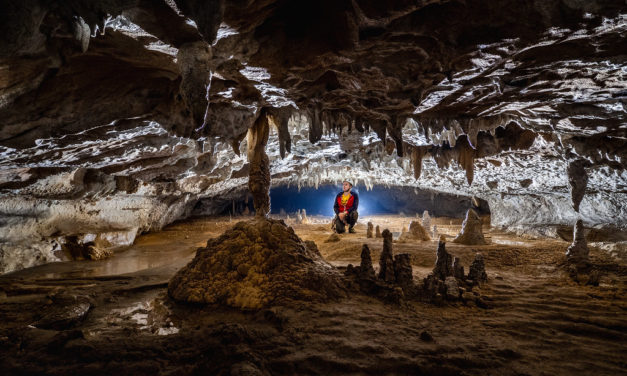 Pourquoi 15 personnes s’enferment dans une grotte en Ariège pendant 40 jours ?