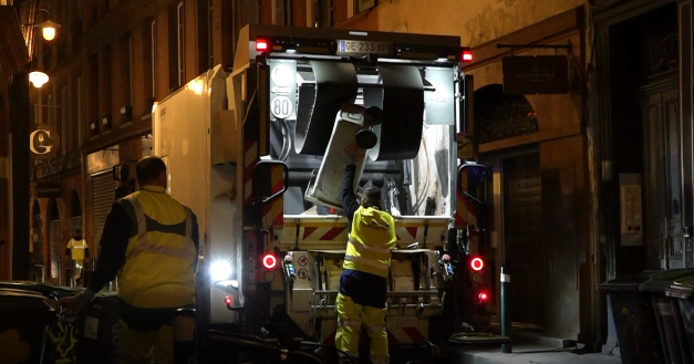 L’horaire de ramassage des déchets change dans l’hypercentre toulousain : les éboueurs mécontents