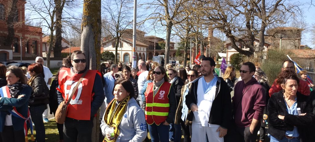 Plus d'une centaine de personnes mobilisées lors de la manifestation de l'hôpital Marchant 