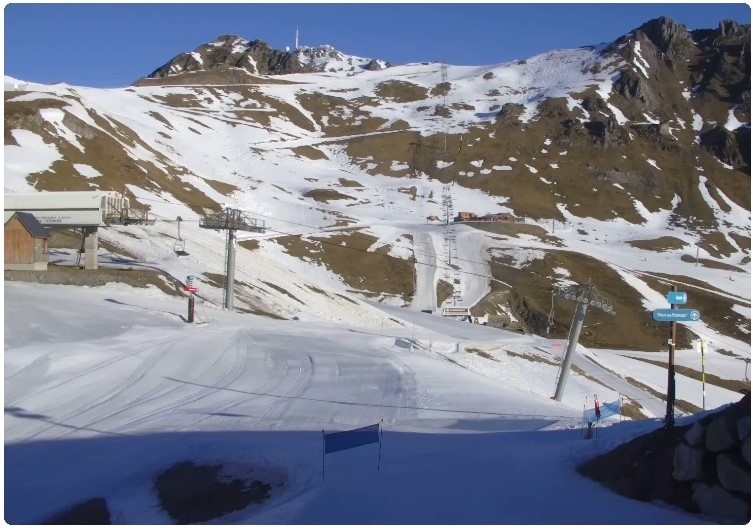 Neige dans les Pyrénées : janvier ensoleillé et février enneigé