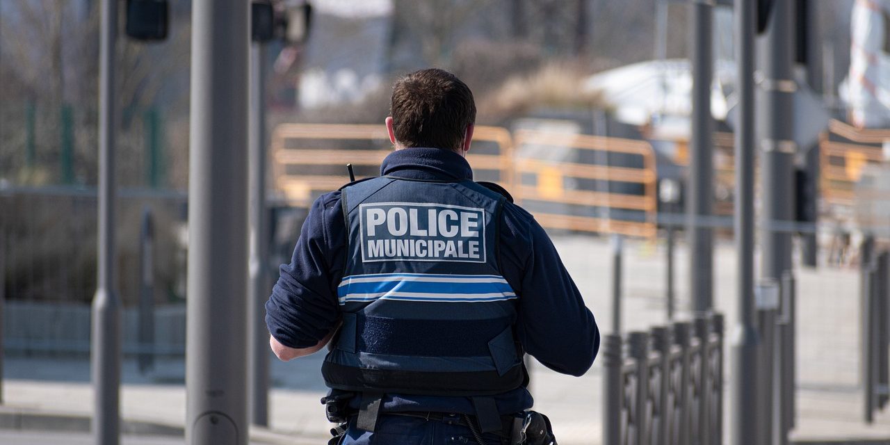 Toulouse : il tente de vendre son cannabis à deux policiers