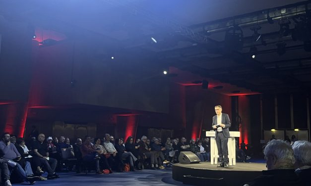 Olivier Faure en campagne à Toulouse pour fédérer autour de lui 