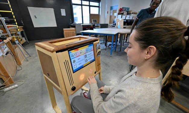À Toulouse, des étudiants innovent en créant un meuble connecté destiné aux seniors isolés