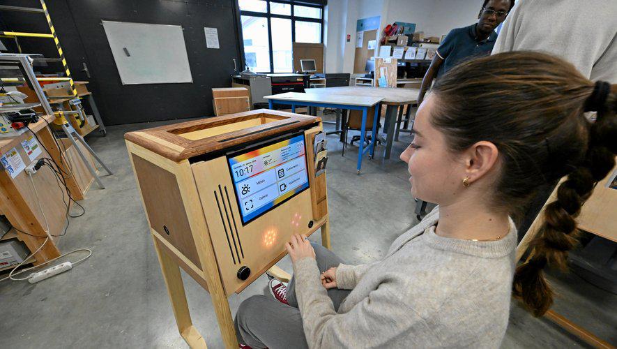 À Toulouse, des étudiants innovent en créant un meuble connecté destiné aux seniors isolés