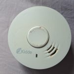 Détecteurs de fumée périmés : les résidences étudiantes résonnent