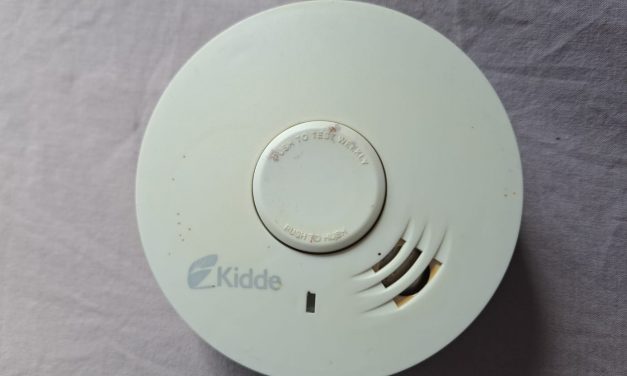 Détecteurs de fumée périmés : les résidences étudiantes résonnent