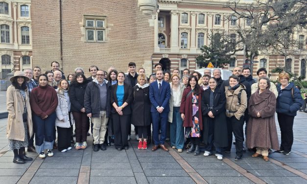 « Une liste prête à gouverner » : à Toulouse, François Piquemal présente ses colistiers pour les Municipales